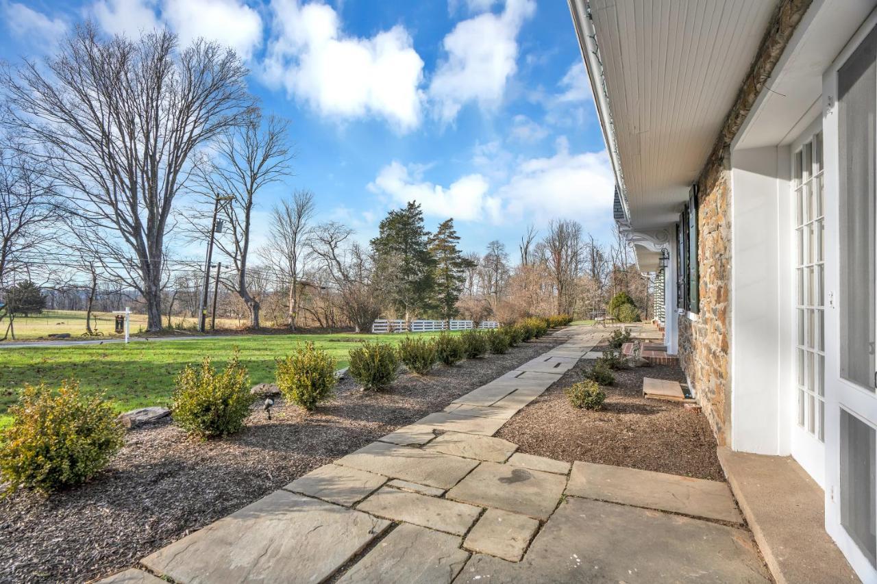 Chimney Hill Estate Inn Lambertville Exterior photo