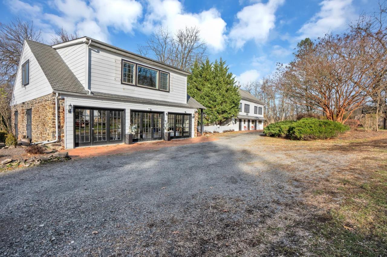 Chimney Hill Estate Inn Lambertville Exterior photo